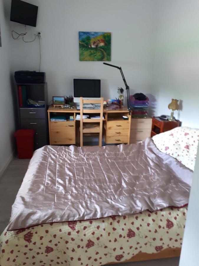 Les Ecureuils Bourguignons Appartement Montchanin Buitenkant foto