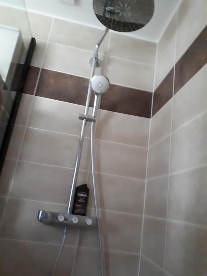Les Ecureuils Bourguignons Appartement Montchanin Buitenkant foto